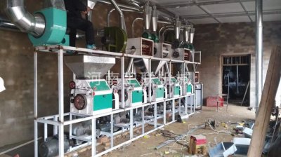 甘肅五組面粉機按裝現(xiàn)場