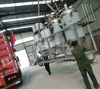 食用油小精煉設(shè)備發(fā)貨