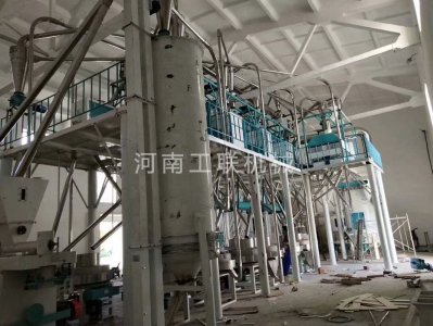 鄂爾多斯石磨面粉機(jī)按裝現(xiàn)場(chǎng)